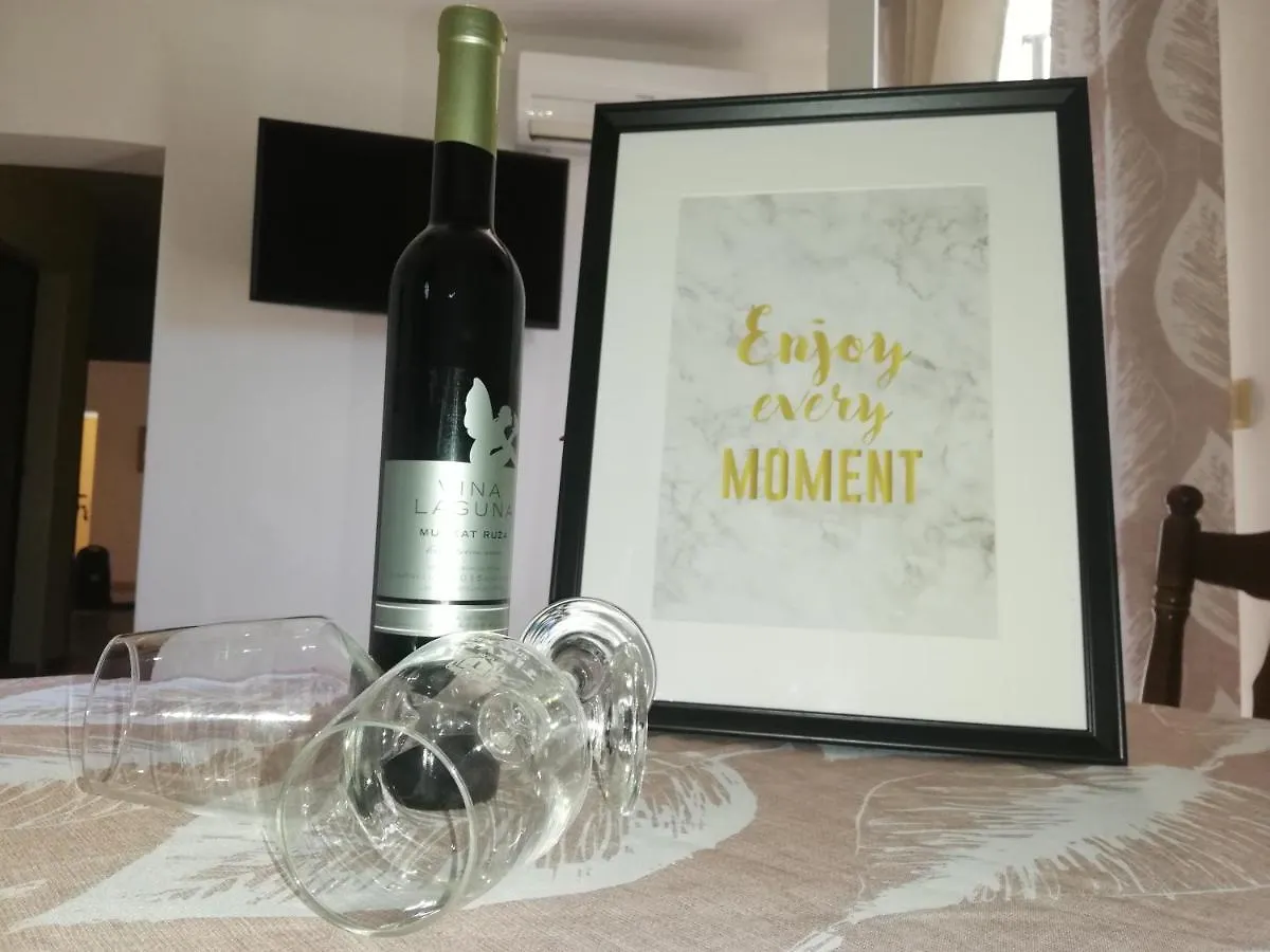 Riviera Rooms And Apartments New Translation Penzion