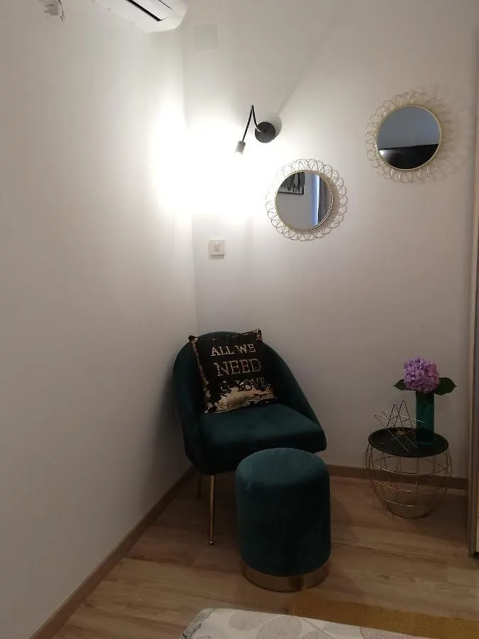 Riviera Rooms And Apartments Palit 4*,  Croatia