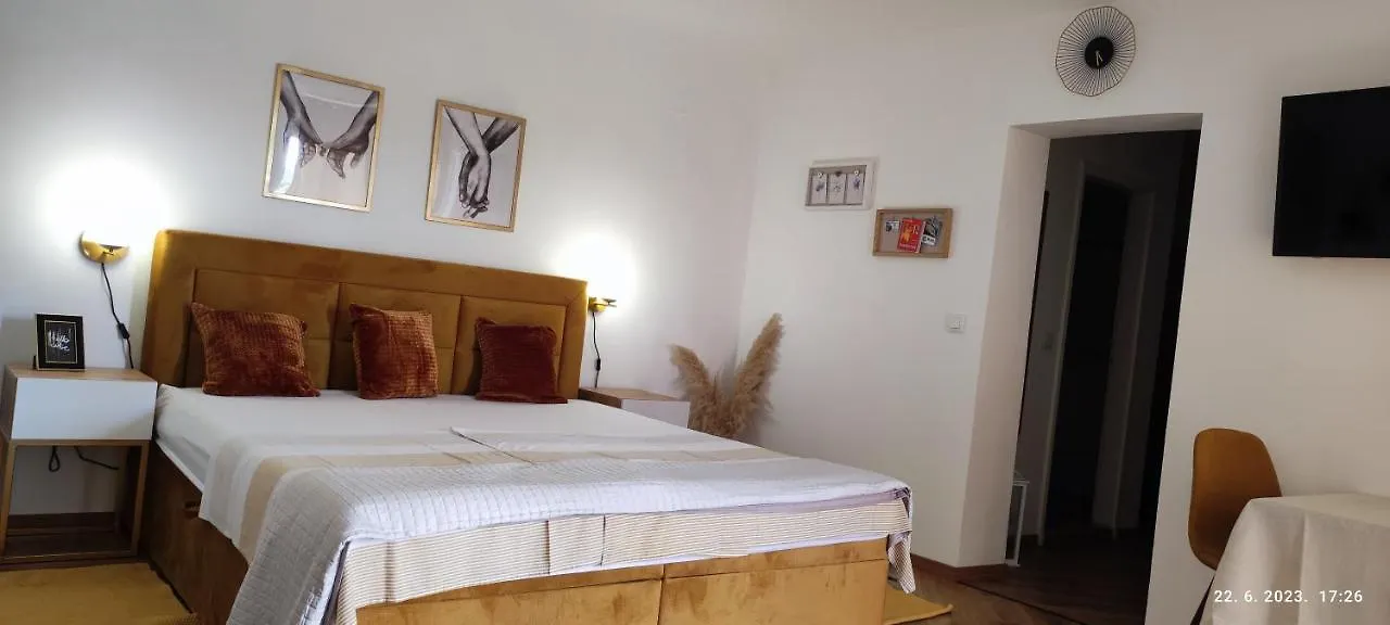 Riviera Rooms And Apartments Palit Croatia