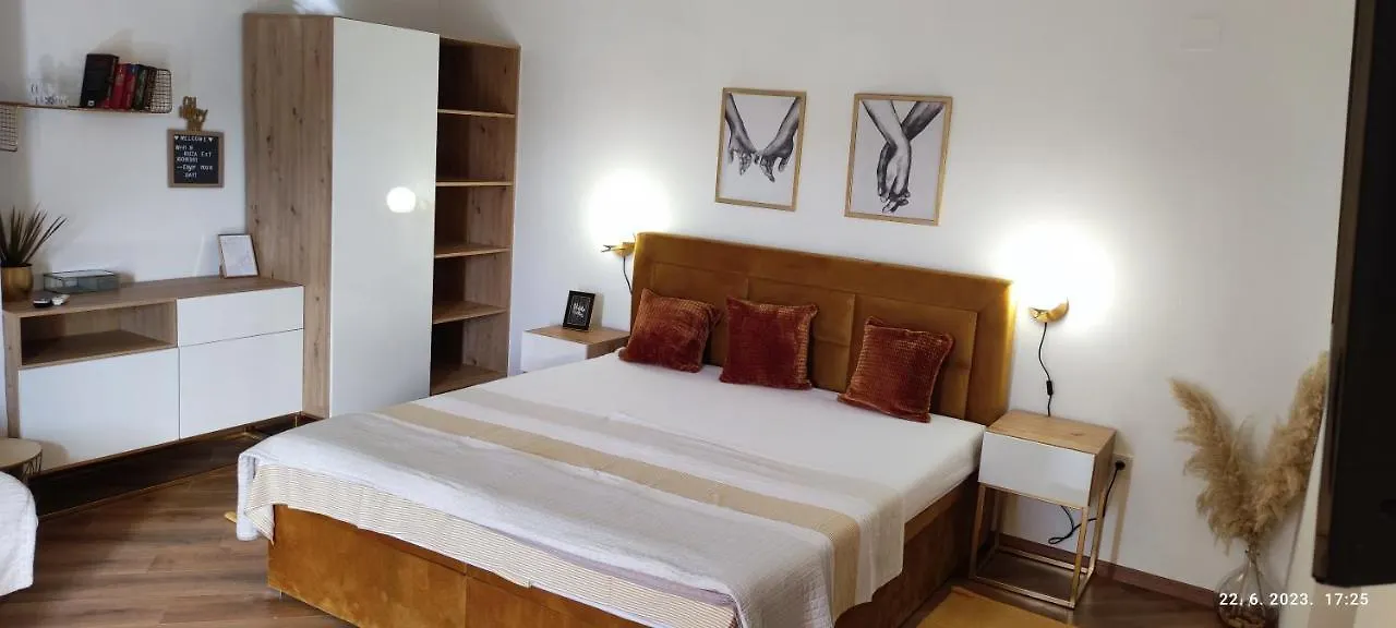 Riviera Rooms And Apartments Palit 4*,  Croatia